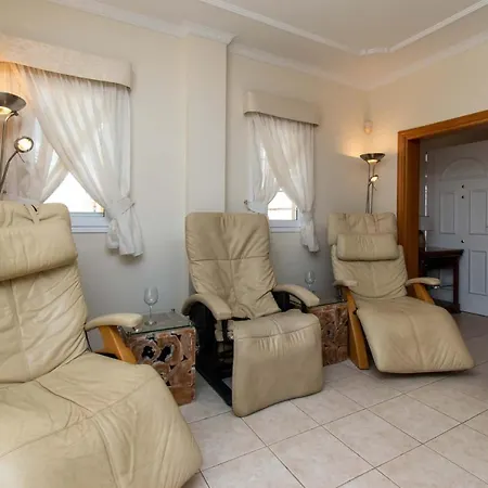 Villa Encantada *
