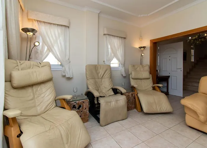 Villa Encantada *