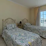 فيلة Encantada أرونا